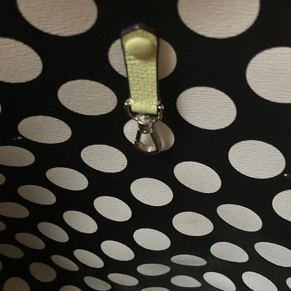 Kate Spade Molly Bikini Dot Pop Large Tote in Lemon Sorbet EUC